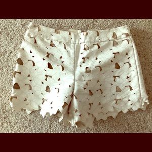 White flower Alice and Olivia dressy shorts